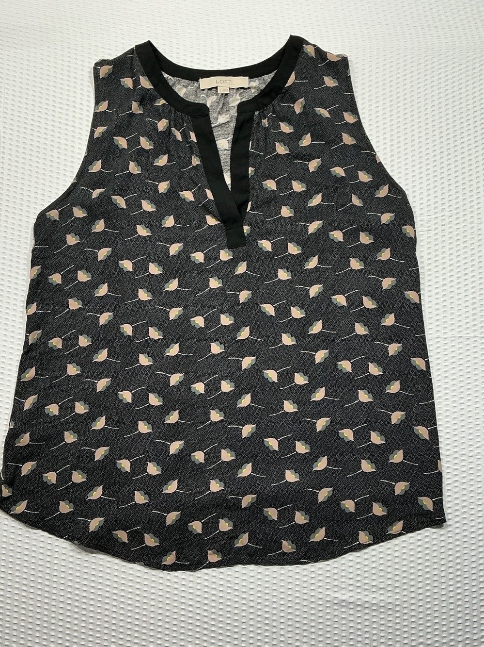 LOFT Black Sleeveless Floral Split-Neck Shell